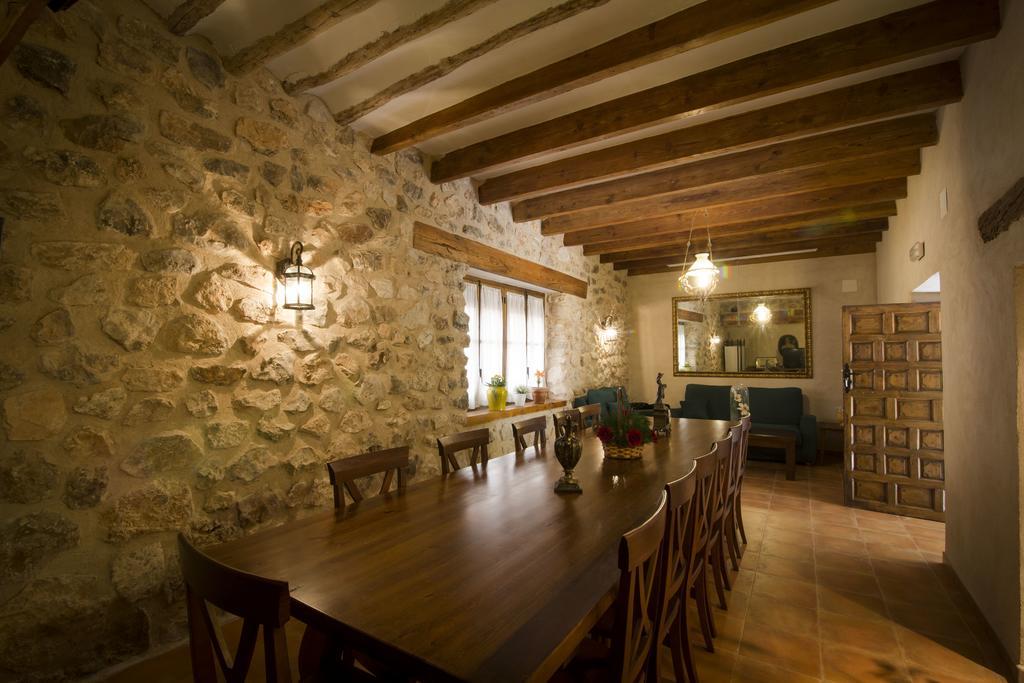 Отель Hospederia Real Casona La Beltraneja Бельмонте Экстерьер фото