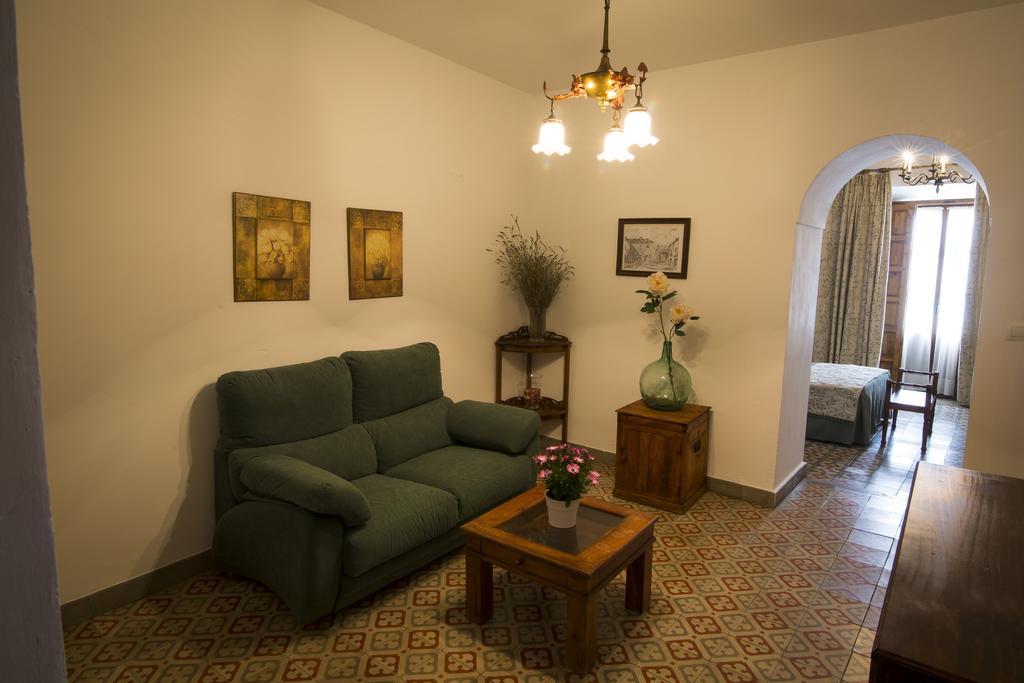 Отель Hospederia Real Casona La Beltraneja Бельмонте Экстерьер фото